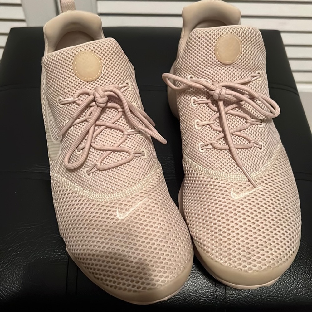 Beige Nike Sneakers